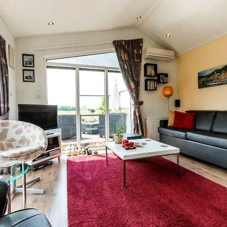 Holiday Recreatiepark 't Esmeer Holiday home